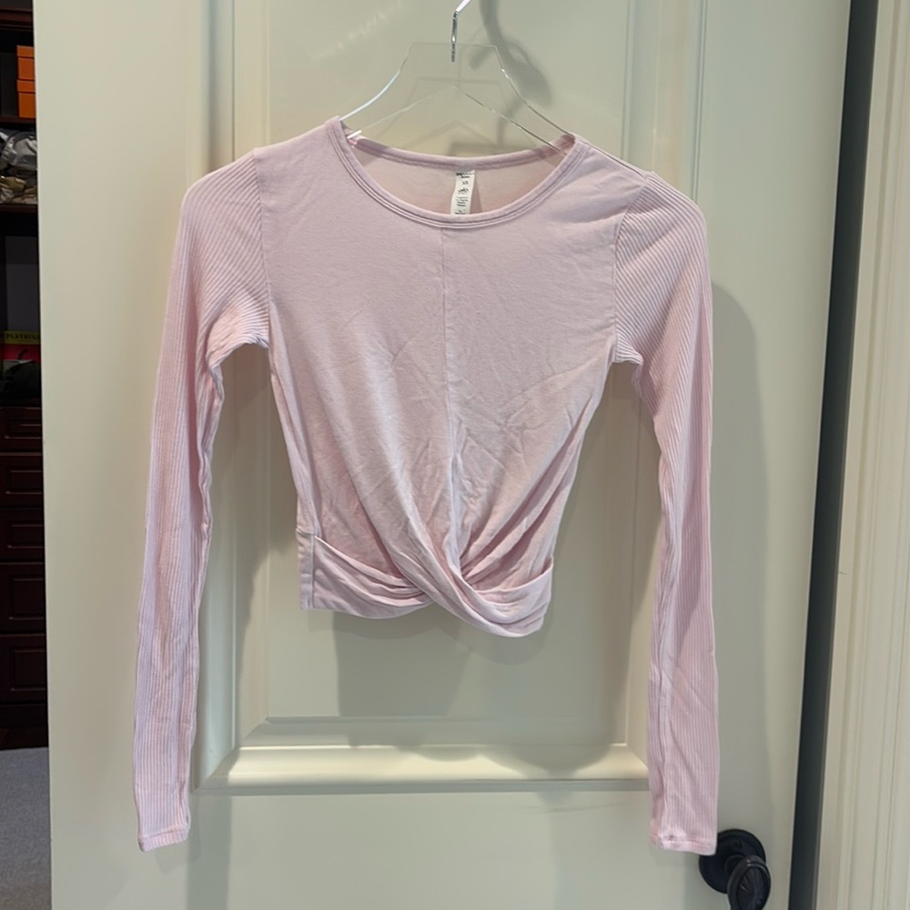 Alo Yoga Cropped Long Sleeve Top